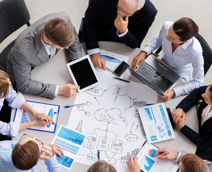 Meeting at a round conference table